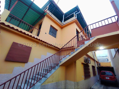 Casa Comercial Con Local Pleno Centro Maracay  Nela 24-9092