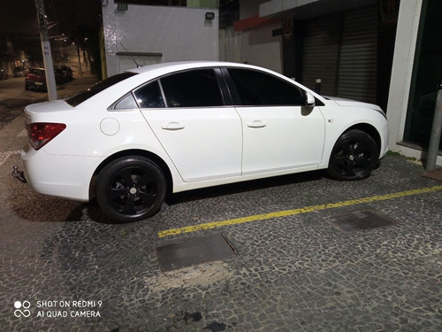 Imagem 4 de 11 de Chevrolet Cruze 2013 1.8 Lt Ecotec 6 Aut. 4p