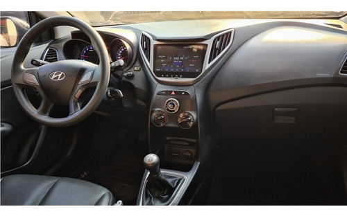 Imagem 9 de 14 de Hyundai Hb20 Comfort 2015 Sem Entrada Ou Com Seu Usado De En