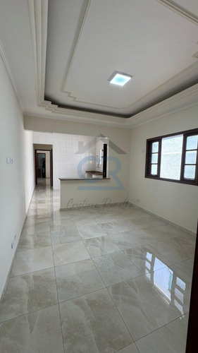 Venha Visitar Essa Linda Casa Geminada Com Dois Quartos, Sendo Um Suíte E Um Banheiro Social , 02 Vagas Garagem , Área De Serviço , Espeço Gourmet , Muito Bem Localizado Em Bairro Residencial !