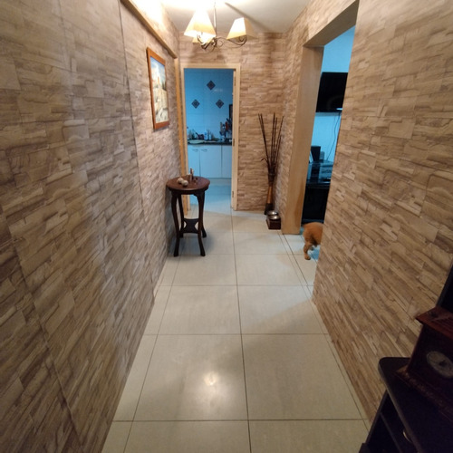 Vendo Interesante Piso En Pocitos Nuevo, 3dorm 2 Baños 3/4 Cocheras A 1 De La Rambla Kibon.