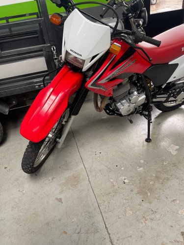 Honda Tornado Xr250. 2014. Precio Charlable Al Contado.