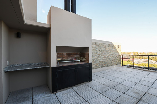 Venta Departamento Entrega Inmediata Tres Dormitorios Al Frente Con Balcon O Patio - Amenities - Av. Pellegrini 2680