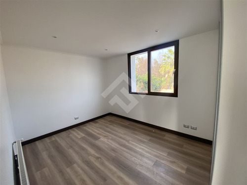 Casa En Venta De 4 Dorm. En Colina Brisas Norte