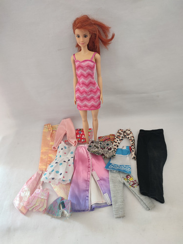 Lote De Ropa Y Muñeca Barbie Varios 02 (Usado)