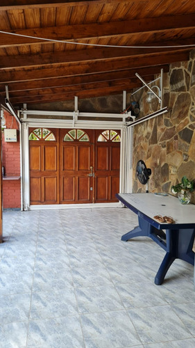 Chalet 4 Ambientes En Excelente Ubicacion, A Una Cuadra De Avenida Arieta Y Bermudez.