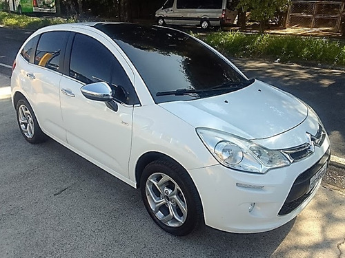 Imagem 2 de 12 de Citroën C3 1.6 Exclusive 16v Flex 4p Automático