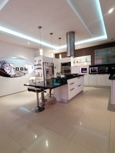 Imagen 13 de 28 de Fernando Guerrero Vende Casa-quinta De Esquina En Urb. La Viña