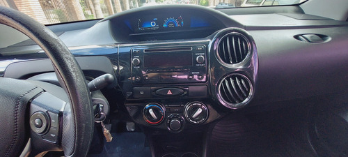 Toyota Etios 1.5 Xs