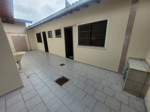 Imagem 19 de 26 de Casa Isolado 4 Dorm Jardim Imperador Praia Grande A Metros Da Praia Com Piscina - Acw816