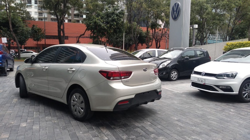 Imagen 6 de 15 de Kia Rio Sedan L Std 2020 Credito 20% Eng 48 Mss Acepto Autos
