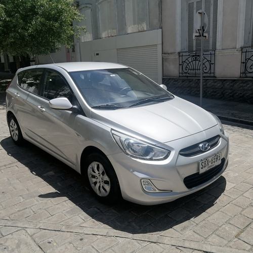 Imagen 2 de 12 de Hyundai Accent 1.4