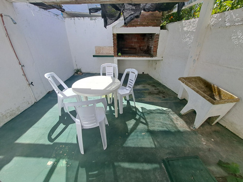 Inmobiliaria Costa Azul Vende Dos Casas Y Dos Apartamentos A Una Cuadra De La Playa Antoniopolis, Rocha.