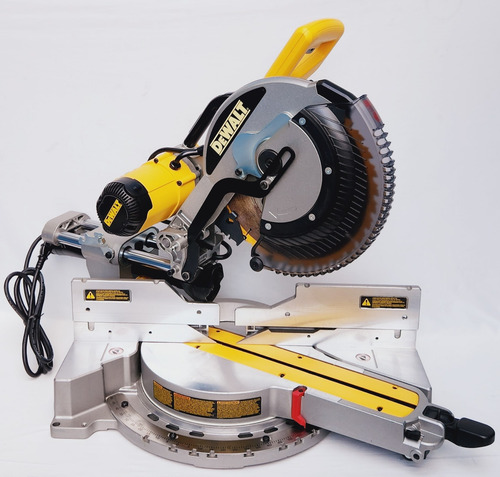 Sierra Ingletadora Dewalt Dws779 De Doble Bisel 110v (Usado)