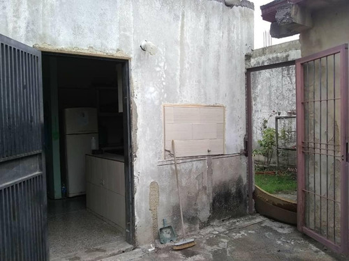 Imagen 19 de 30 de Casa Grande Re-modelada En Zona Exclusiva En Venta Barquisimeto El Cuji, José G. López 04145533925 Codigo 22-21243 Lara, Venezuela