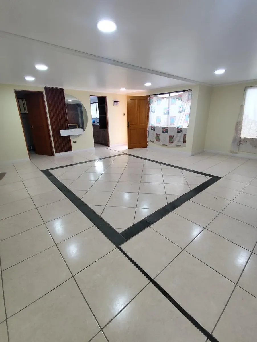 Imagen 4 de 22 de Excelente Propiedad De 300 Mts De 3 Dormitorios Y 2 Baños