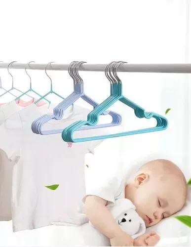 Colgador de ropa de bebe hotsell