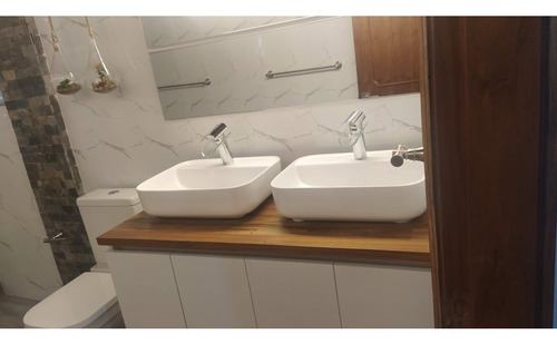 Vendo Casa Actualizada 440m2 5h/6b/4p Los Naranjos 2112