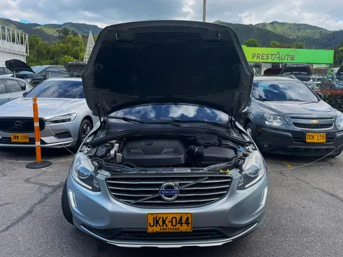 Volvo XC60 2.0 T5 Awd Summum