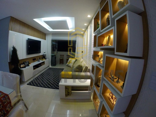 Imagem 3 de 13 de Apto Nascente C/ Varanda, Mobiliado E Decorado Na Ponta Verde, 2 Quartos, 1 Suíte, Por 490mil! - 1226
