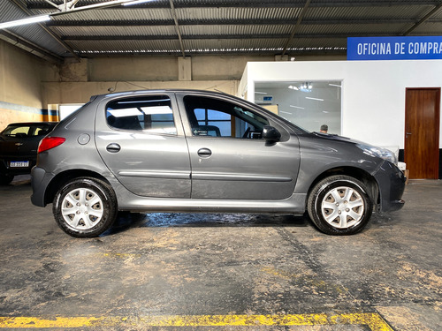 Peugeot 207 1.4 Active 75cv