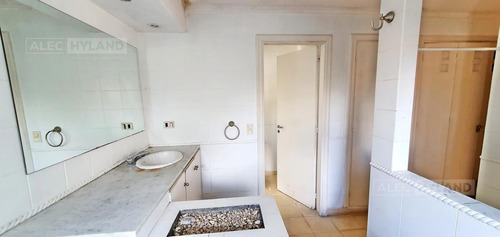 Imagen 18 de 30 de Casa 8 Ambientes En Venta - Las Lomas-golf