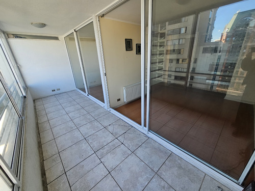 Arriendo Depto. Año Corrido Sin Muebles En Coraceros.