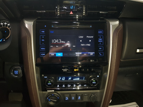 Imagem 6 de 20 de Toyota Hilux Sw4 2.8 Srx 4x4 7 Lugares Blindada 16/2016
