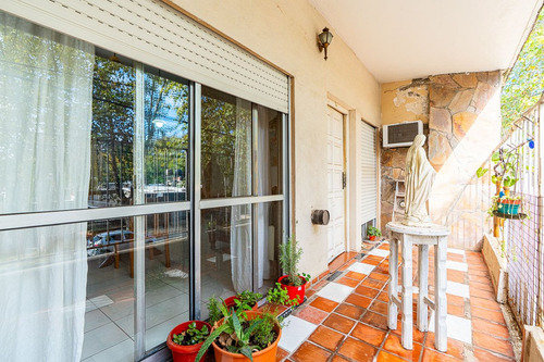 Casa En Venta En Granadero Baigorria Centro