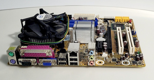 Imagem 6 de 7 de Placa Mãe Ddr3 775 Pcware Pegatron Ipm41-d3 C/ Pentium E5700