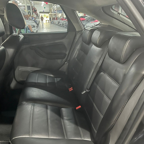 Ford Focus 2.0 GLX 16V FLEX 4P AUTOMÁTICO