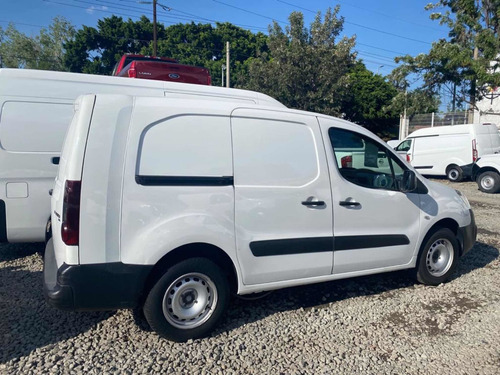 Imagen 3 de 8 de Peugeot Partner 2017 1.6 Hdi Maxi Mt
