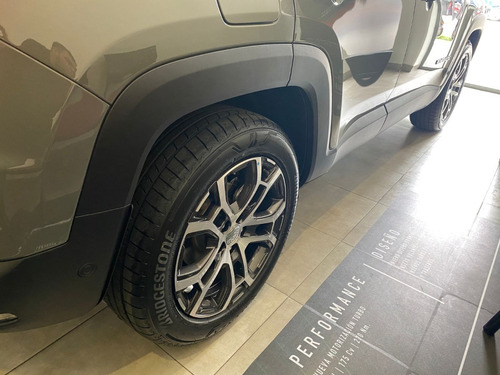 Imagen 7 de 25 de Jeep Renegade Longitude Turbo My23