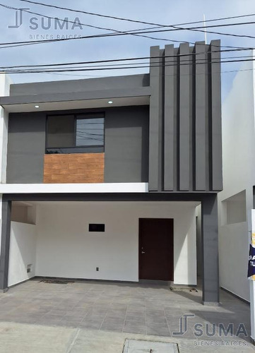 Casa En Venta Ubicada En Colonia Tancol, Tampico Tamaulipas.