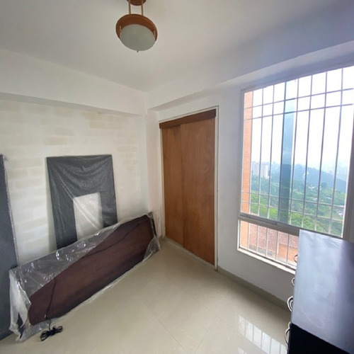 Imagen 11 de 13 de Acogedor Apartamento En Venta De 69m2, En La Urbanización Maravilla.