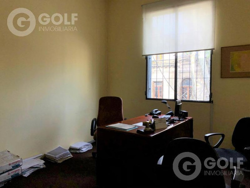 Imagen 6 de 11 de Vendo Local Comercial De Dos Plantas Sobre Una Esquina, Cochera Para 3 Autos, Se Vende Con Renta, Aguada