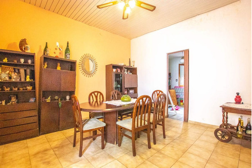Imagen 8 de 30 de Venta Casa Lote Propio 7 Ambientes En Pompeya