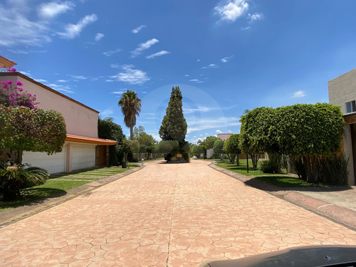 Terreno Residencial En Venta En Fraccionamiento La Herradura