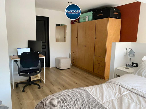 Venta De Departamento De 2 Amb Con Balcon Y Cochera