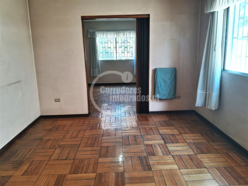 Oportunidad! Hermosa Casa Mas Departamento Interior!