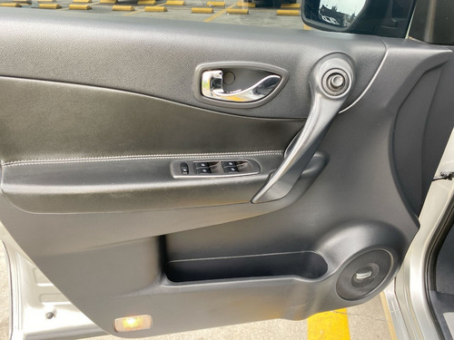 Imagen 22 de 25 de Renault Koleos Privilege 2.5