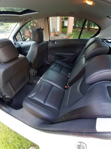 Peugeot 408 2.0 Allure Plus 143cv 2011