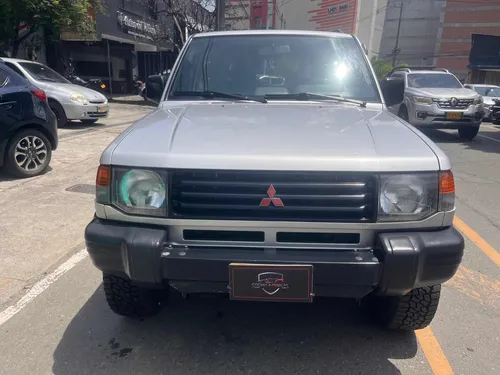 Montero Hardtop 2.4 Coupe