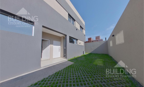 Imagen 6 de 27 de Departamento - En Venta - 2 Dormitorios - La Plata