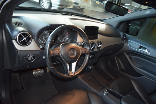 Imagem 8 de 15 de Mercedes-benz B 200 1.6 Sport Turbo Aut 2013