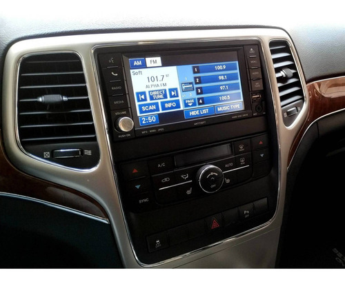 Imagem 13 de 15 de Jeep Grand Cherokee 3.6 Limited 4x4 V6 24v Gasolina 4p