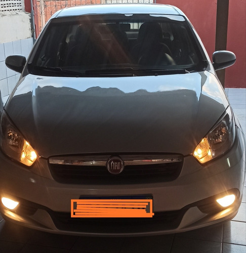 Imagem 4 de 11 de Fiat Grand Siena 2016 1.4 Attractive Flex 4p