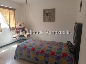 Práctico Apartamento En Venta En El Marqués
