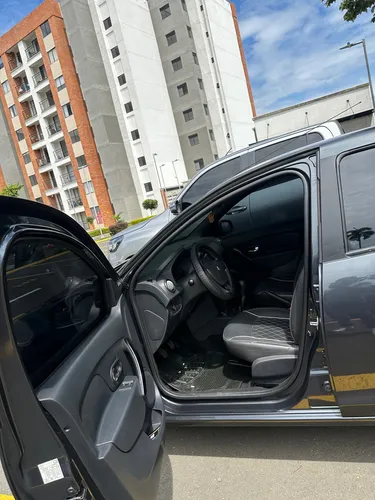 Renault Logan Exclusive