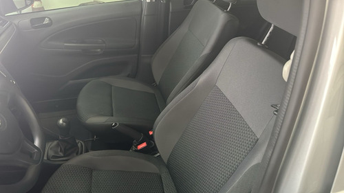 Volkswagen Voyage 1.0 12v Total Flex 4p